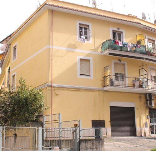 negozio in vendita a Zagarolo