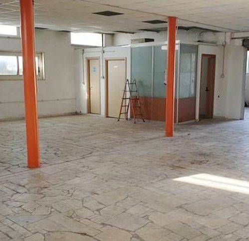 negozio in vendita a Zagarolo in zona Valle Martella