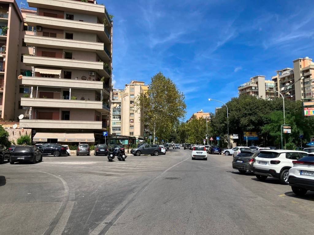 appartamento in vendita a Palermo in zona Politeama