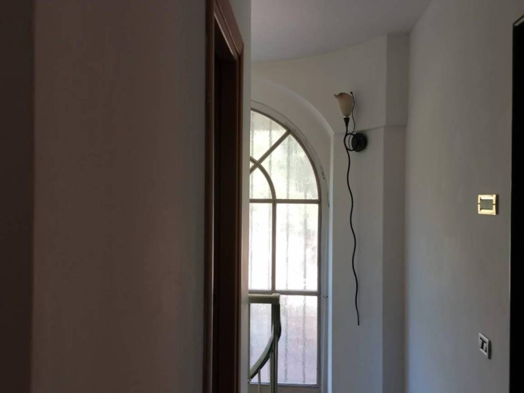 casa indipendente in vendita a Poggibonsi