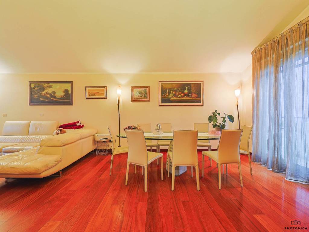 appartamento in vendita a Cervia in zona Milano Marittima