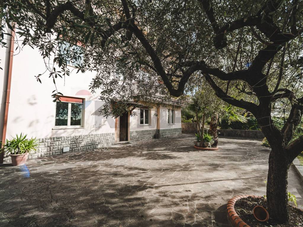 appartamento in vendita a Guidonia Montecelio in zona Pichini