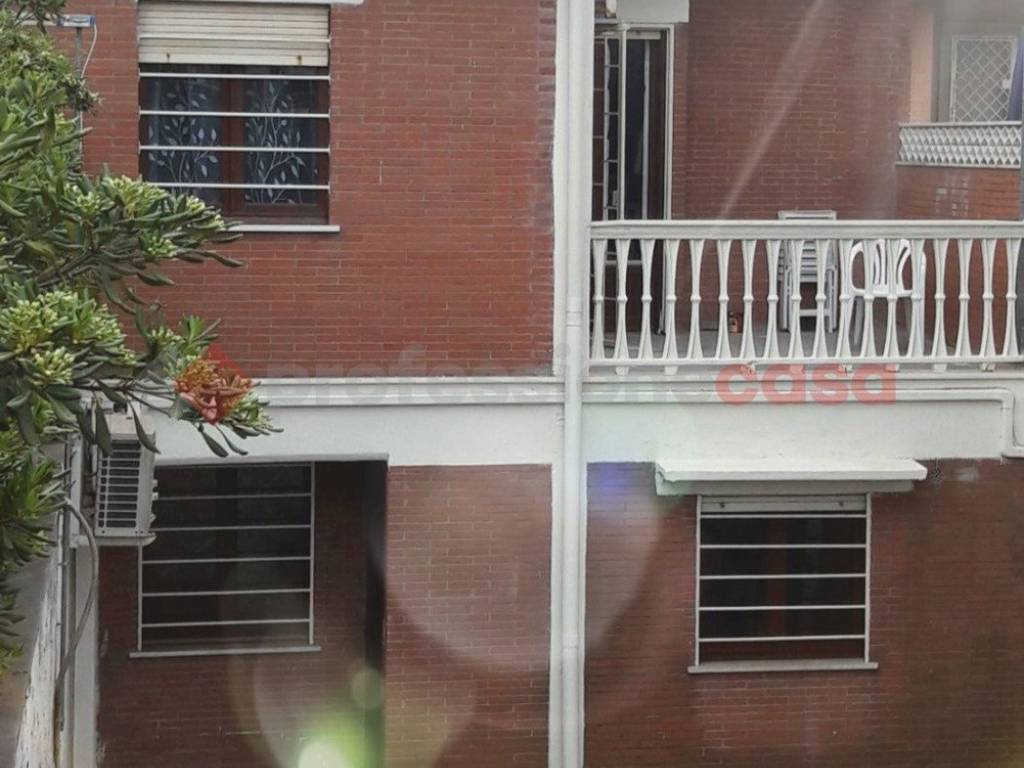 appartamento in vendita ad Ardea in zona Marina di Ardea