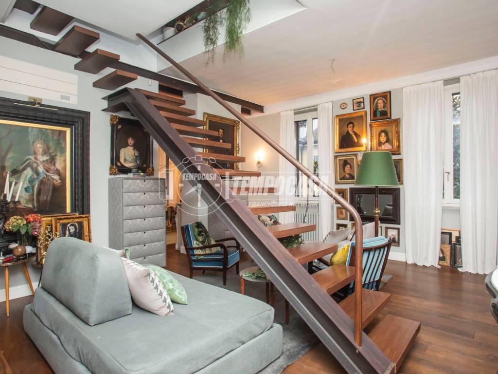 appartamento in vendita a Milano in zona Porta Garibaldi