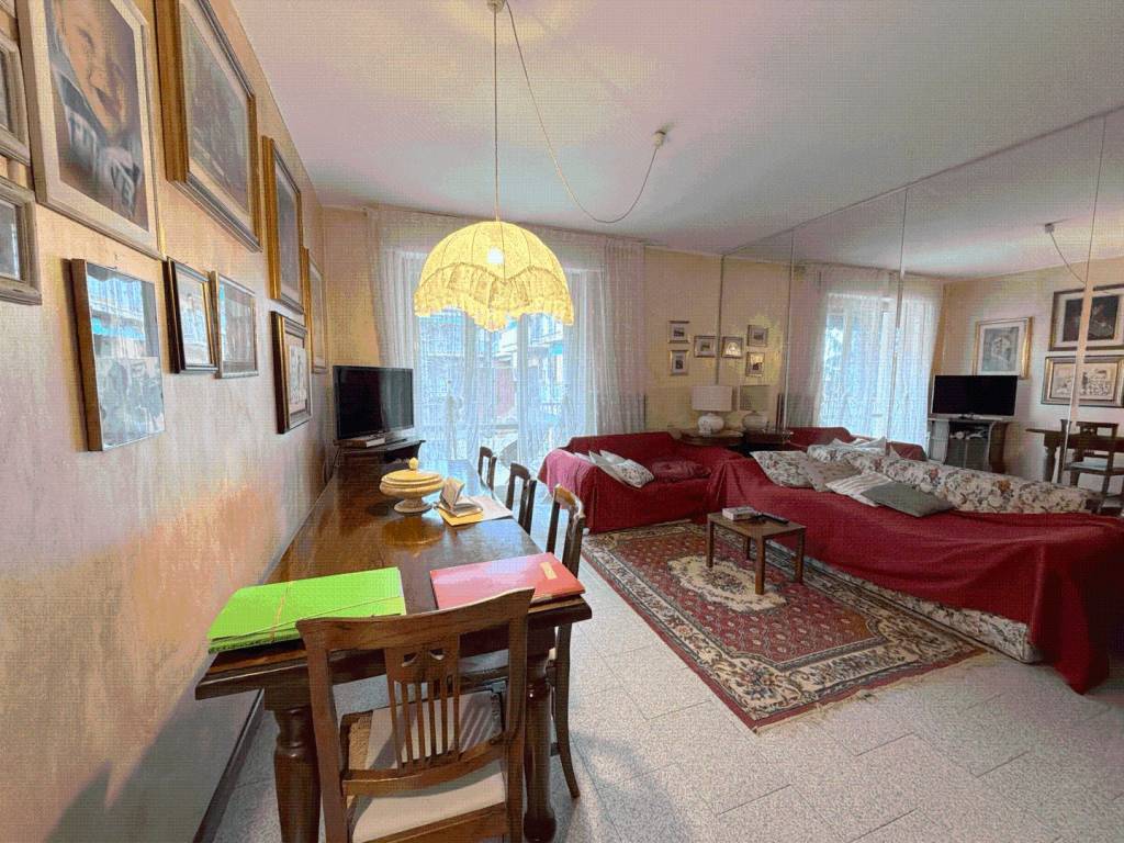 appartamento in vendita a Verona in zona Santa Lucia