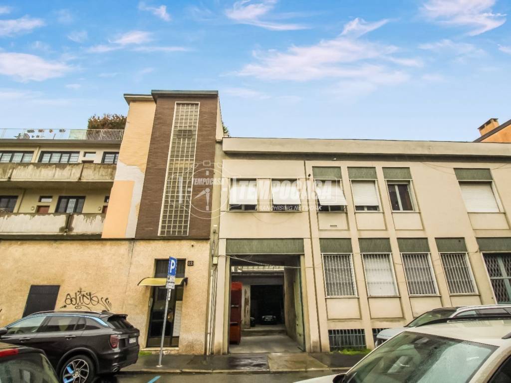 appartamento in vendita a Milano in zona Rogoredo