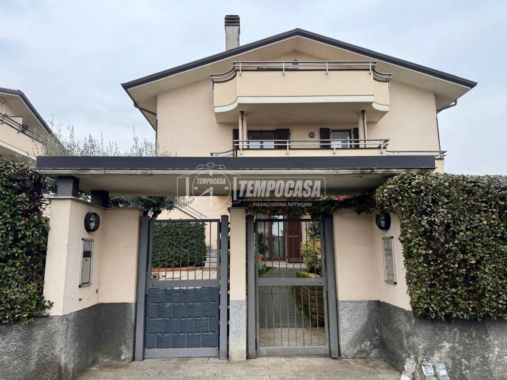 appartamento in vendita a Parabiago