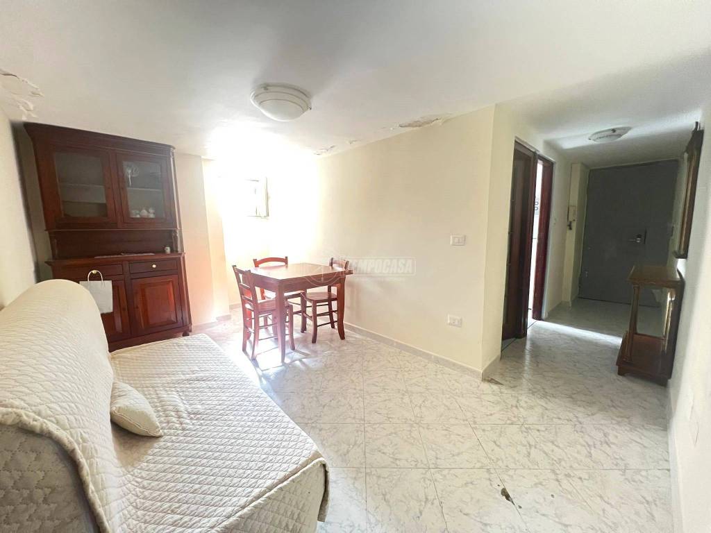 appartamento in vendita a Napoli in zona Bagnoli