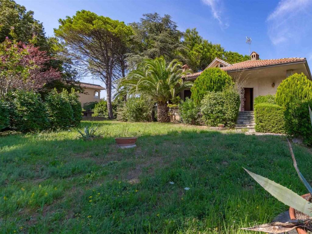 casa indipendente in vendita ad Ostra