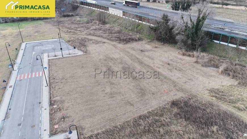 terreno edificabile in vendita a Lavagno in zona Vago