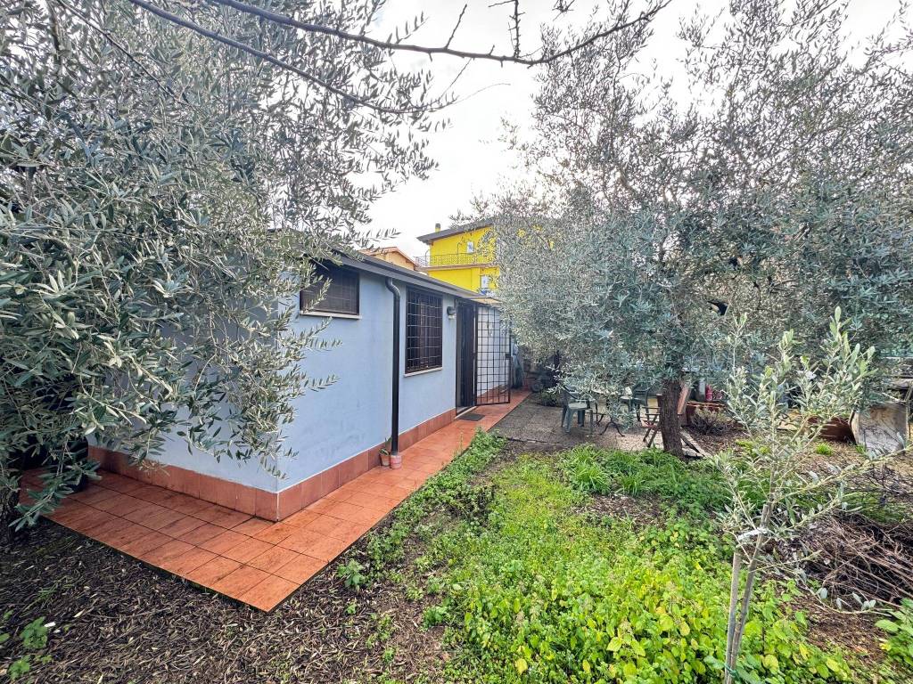 casa indipendente in vendita a Roma in zona Borghesiana