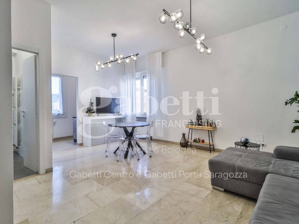 appartamento in vendita a Bologna in zona Centro Storico
