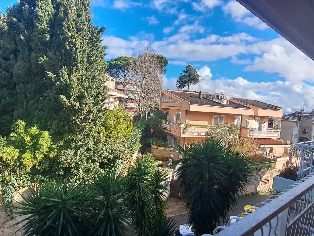 appartamento in vendita a Roma in zona Olgiata