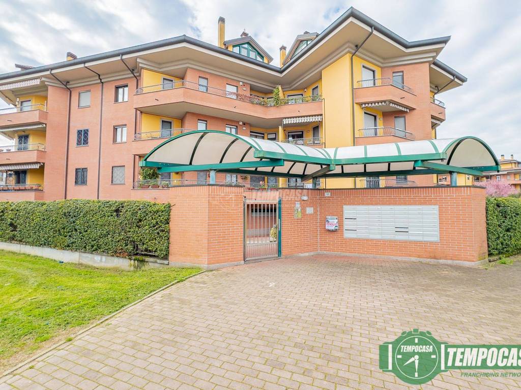 appartamento in vendita a Peschiera Borromeo in zona Bellaria