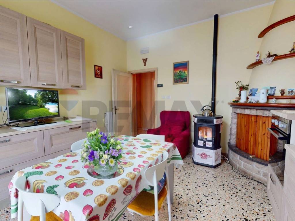 casa indipendente in vendita a Bastia Umbra in zona Costano