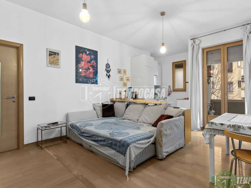 appartamento in vendita a Milano in zona Barona