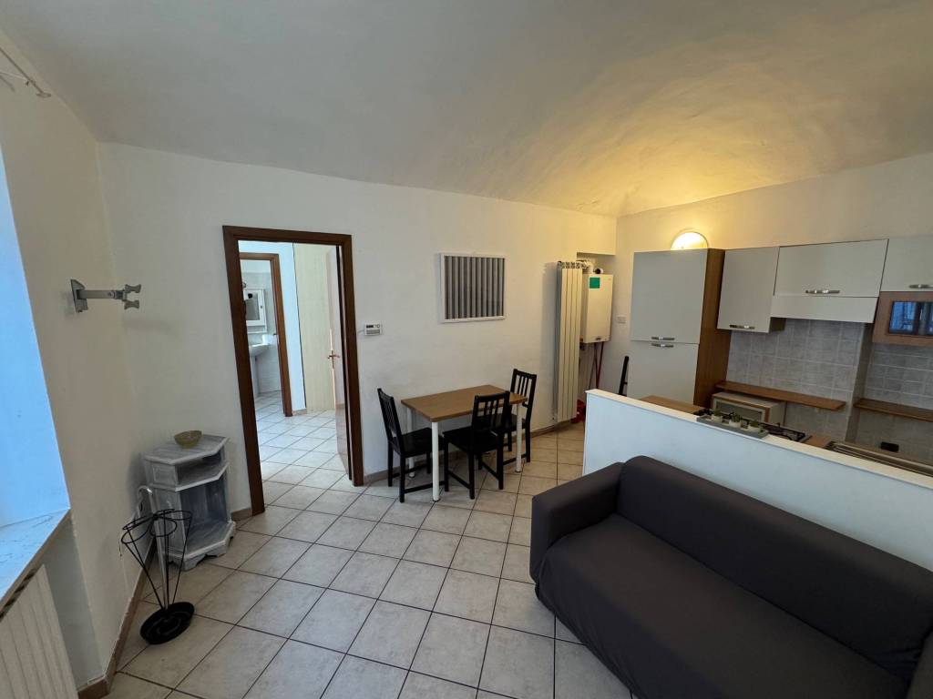 appartamento in vendita ad Alessandria in zona Piazzetta della Lega