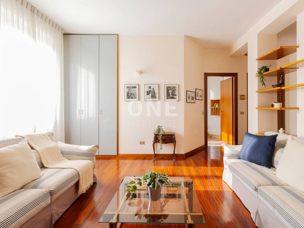 appartamento in vendita a Monza in zona Centro Storico