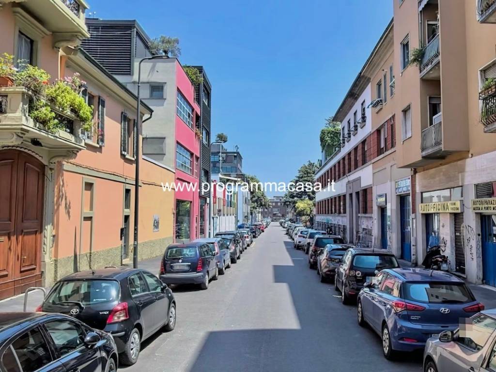 appartamento in vendita a Milano in zona Lambrate