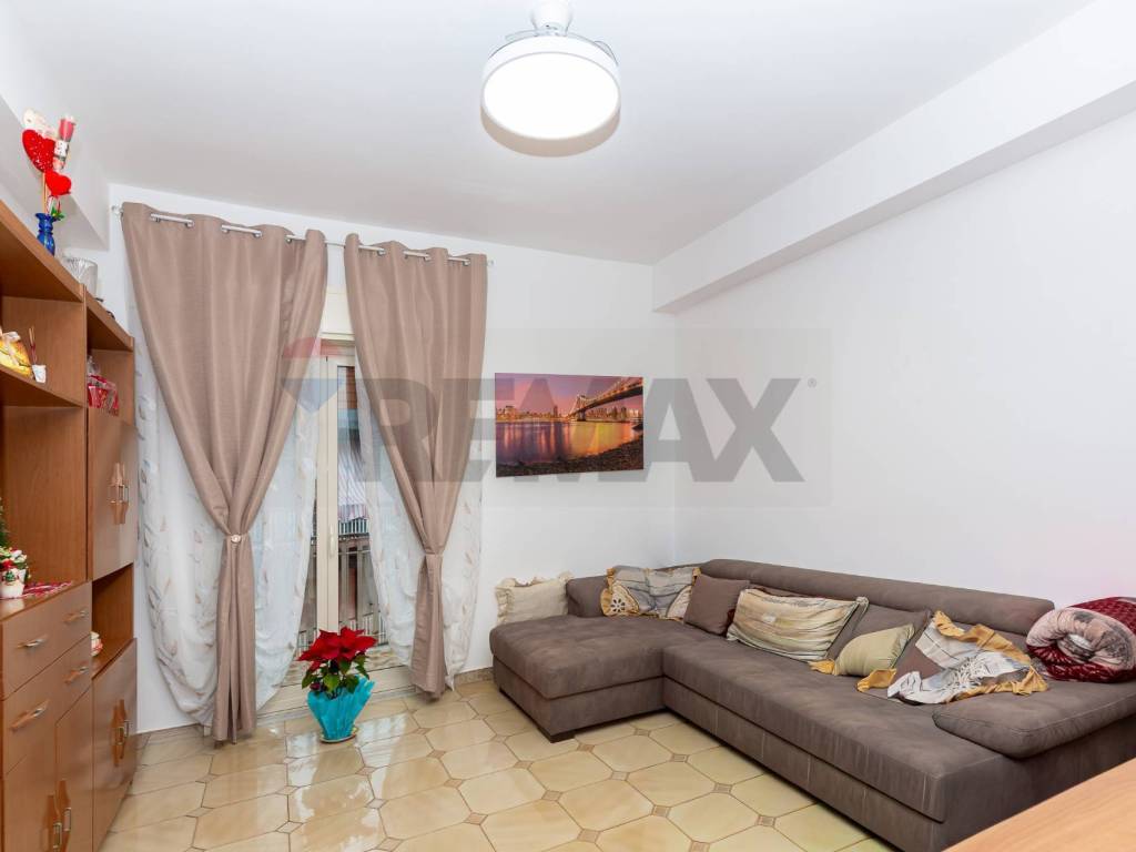 appartamento in vendita ad Aci Catena