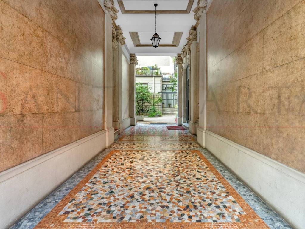 appartamento in vendita a Milano in zona Centro Direzionale