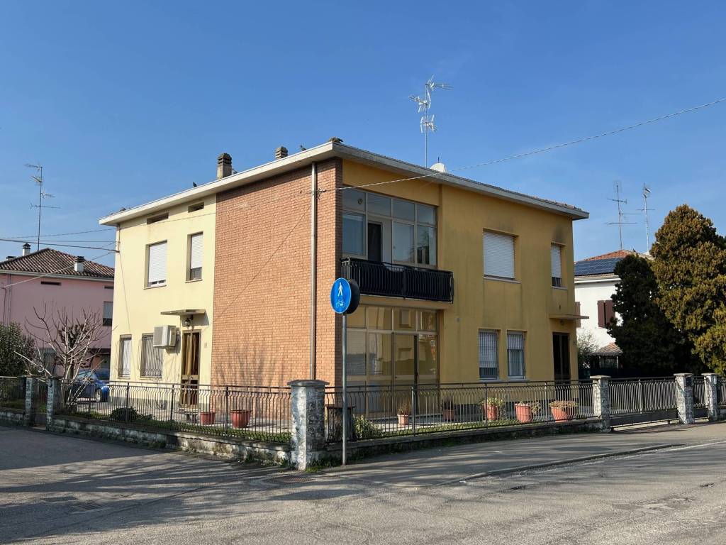 immagine annuncio 2 di 4