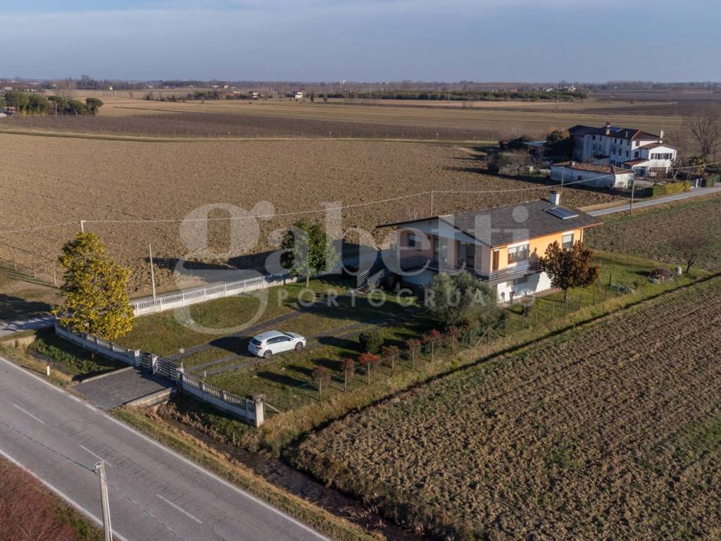 casa indipendente in vendita a Portogruaro