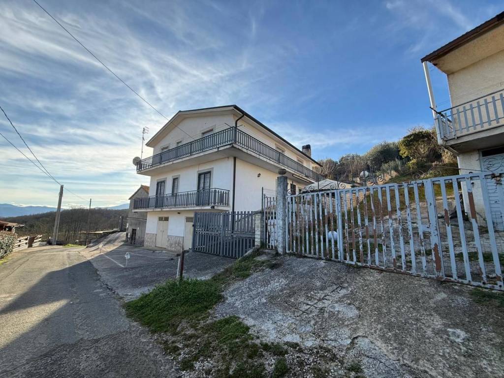casa indipendente in vendita ad Anagni