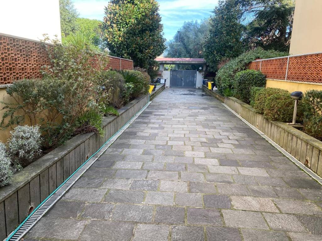 immagine annuncio 2 di 4