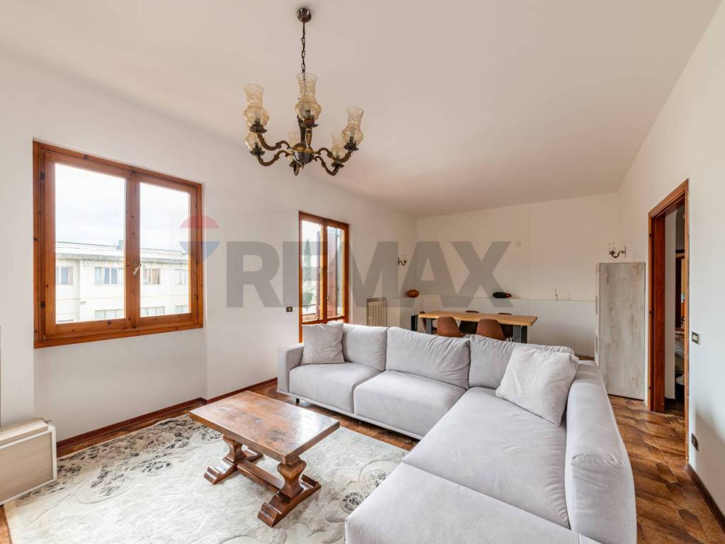 casa indipendente in vendita a Bucine in zona Torre