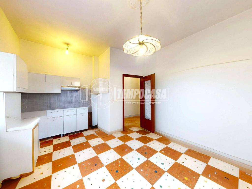 appartamento in vendita ad Alba