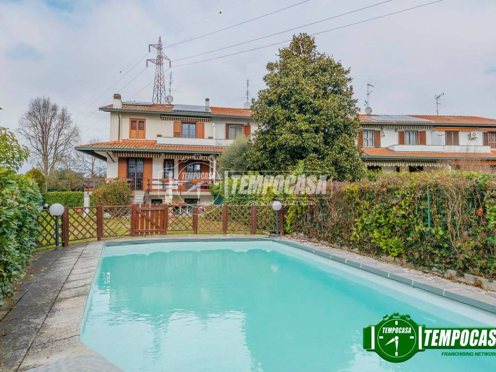 casa indipendente in vendita a Vermezzo con Zelo in zona Vermezzo