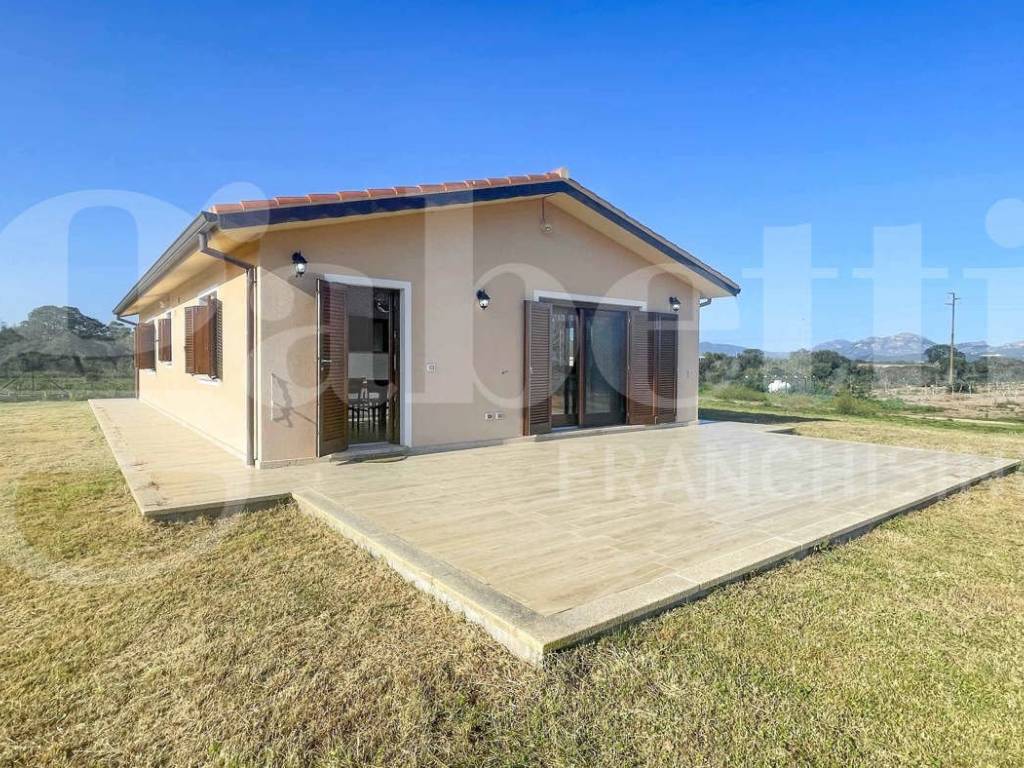 casa indipendente in vendita ad Olbia in zona Murta Maria