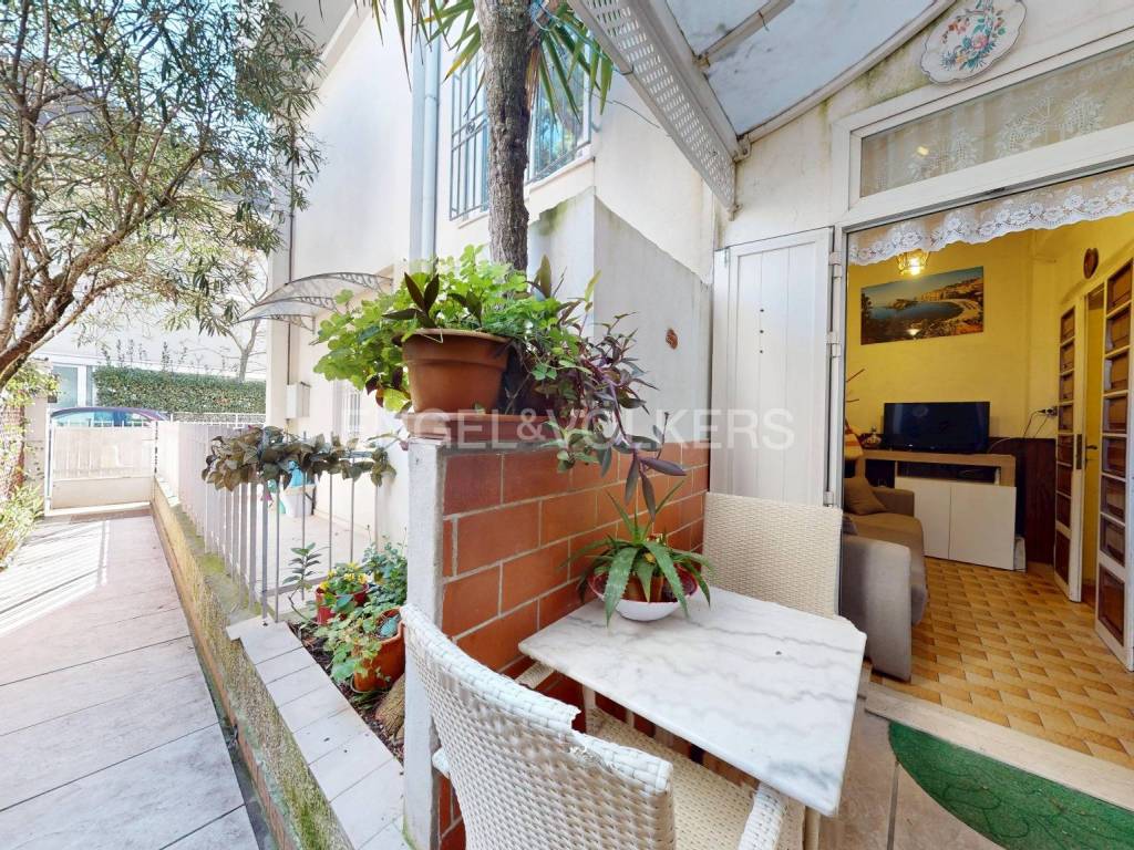 casa indipendente in vendita a Riccione