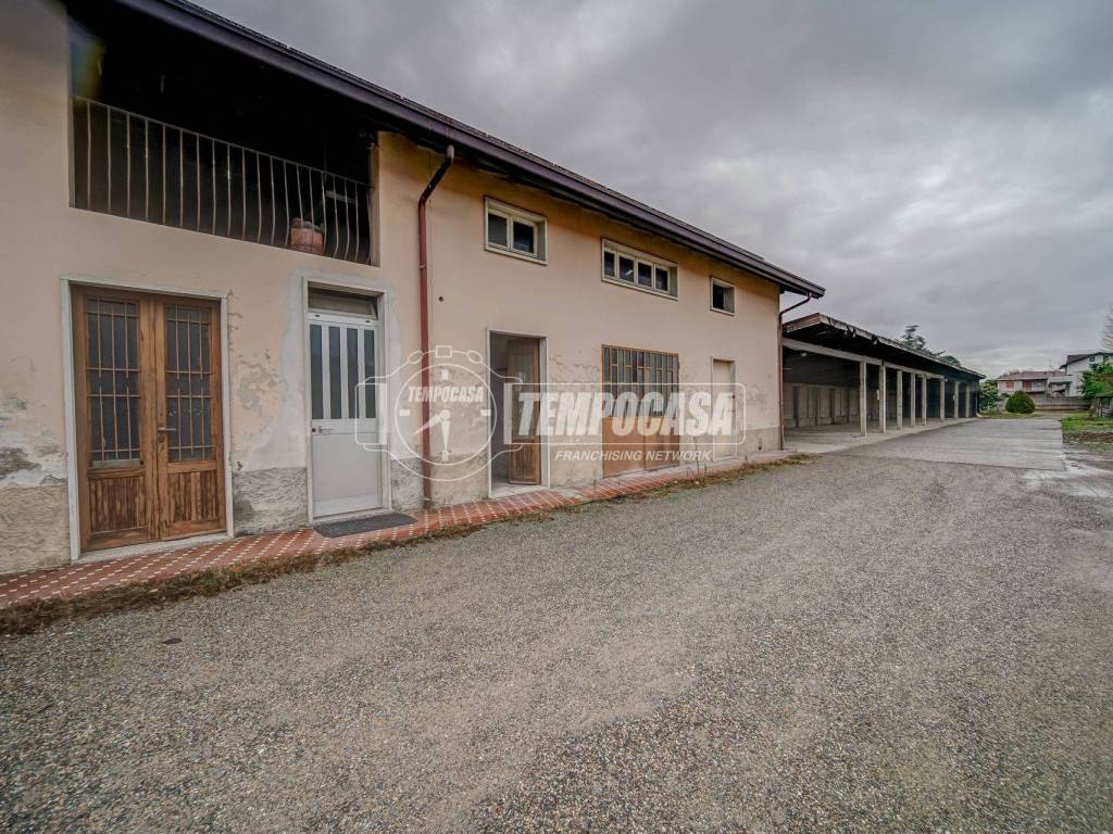 appartamento in vendita a Fagnano Olona