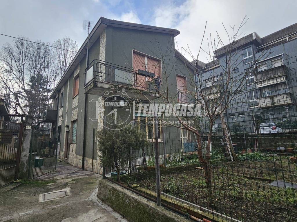 appartamento in vendita a Baranzate