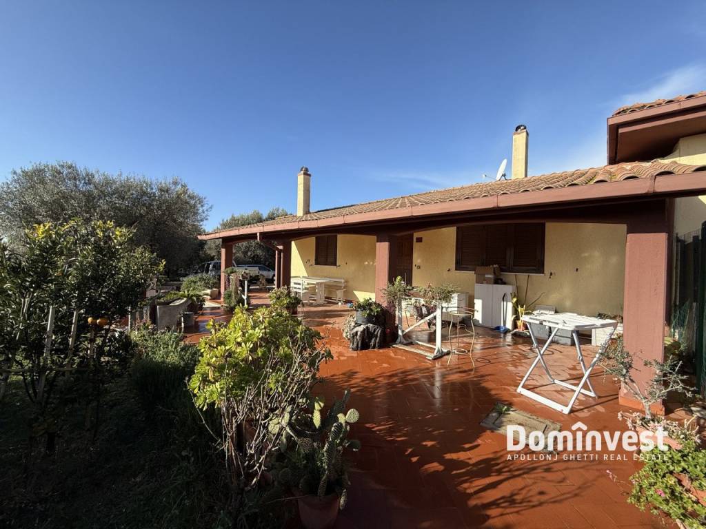 casa indipendente in vendita a Montalto di Castro in zona Pescia Romana