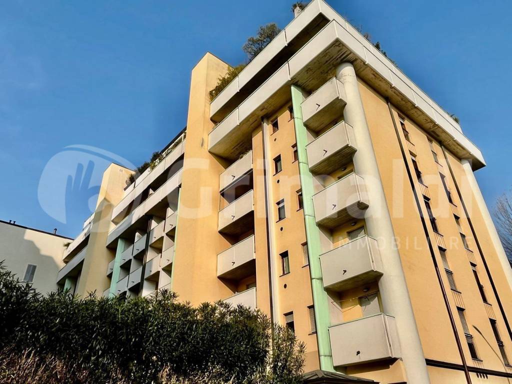 appartamento in vendita a Milano in zona Isola