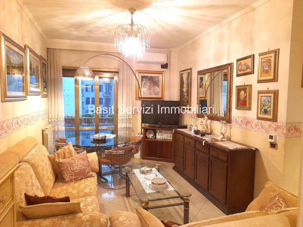 appartamento in vendita a Roma in zona Portuense