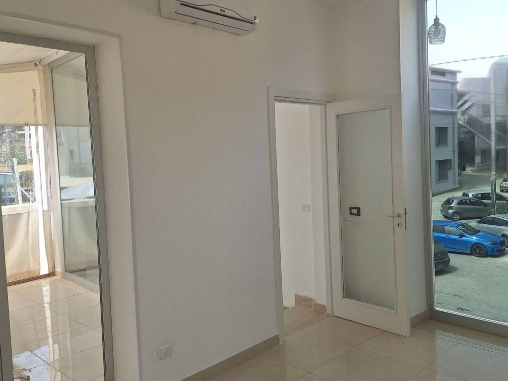 locale commerciale in affitto a Castelvetrano