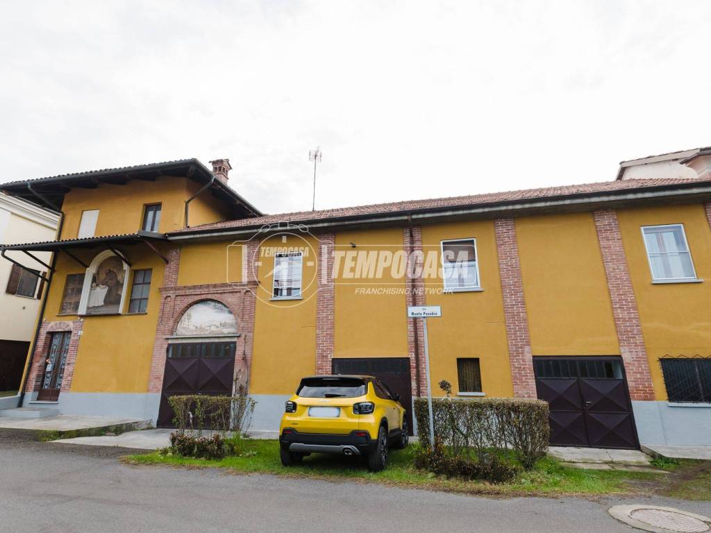 casa indipendente in vendita a Fossano