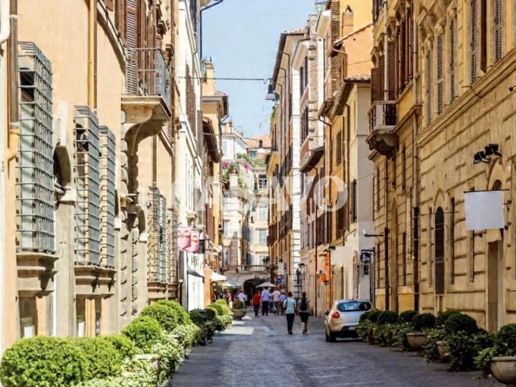 appartamento in vendita a Roma in zona Campo Marzio