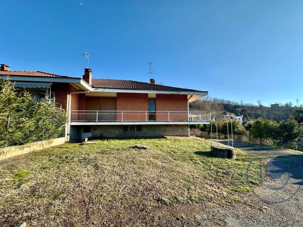 casa indipendente in vendita a Moncalieri in zona Boccia d'Oro