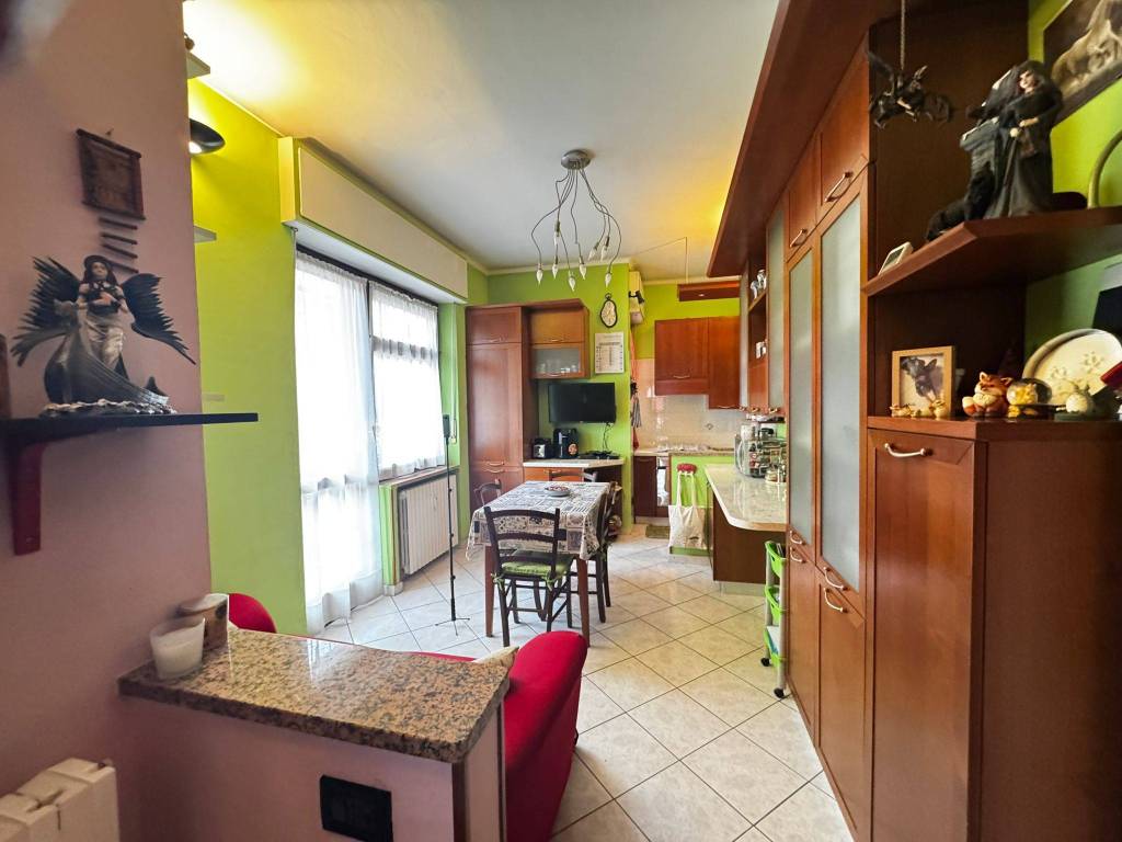 appartamento in vendita a Moncalieri in zona Borgo San Pietro