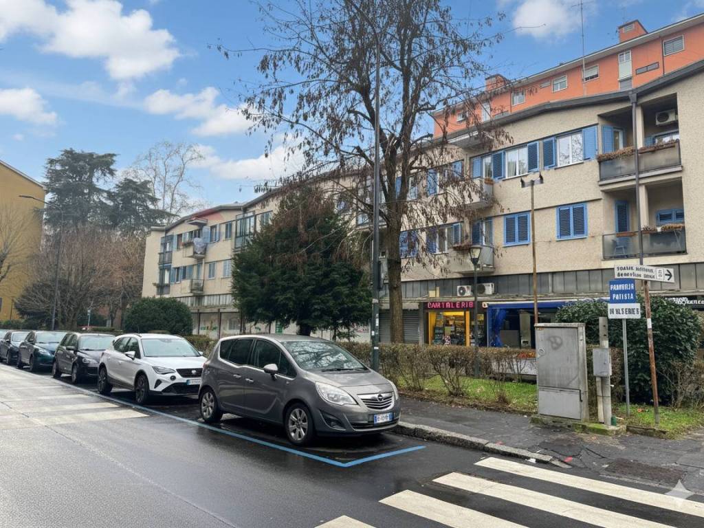 appartamento in vendita a Milano in zona Comasina
