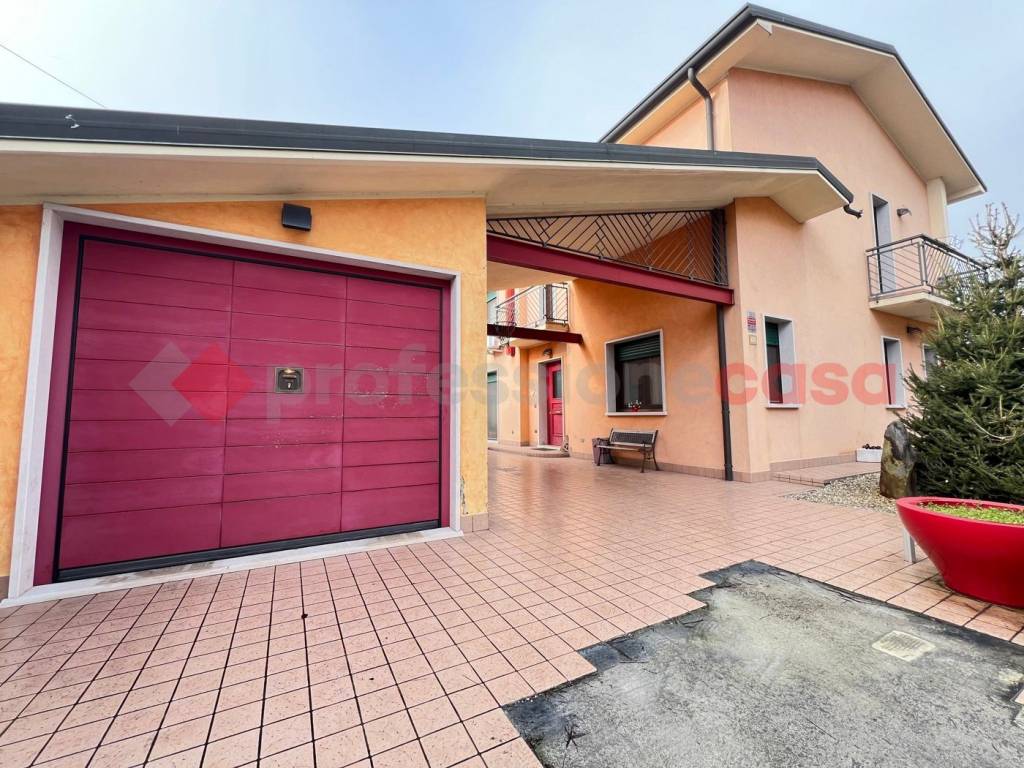 casa indipendente in vendita a Bovolone