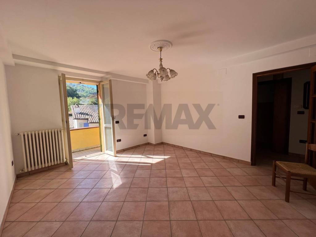 casa indipendente in vendita a Foligno in zona Fondi