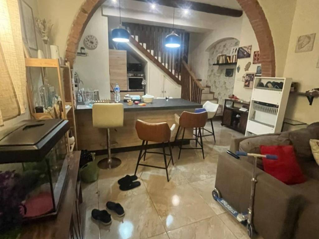 casa indipendente in affitto a Carrara in zona Nazzano