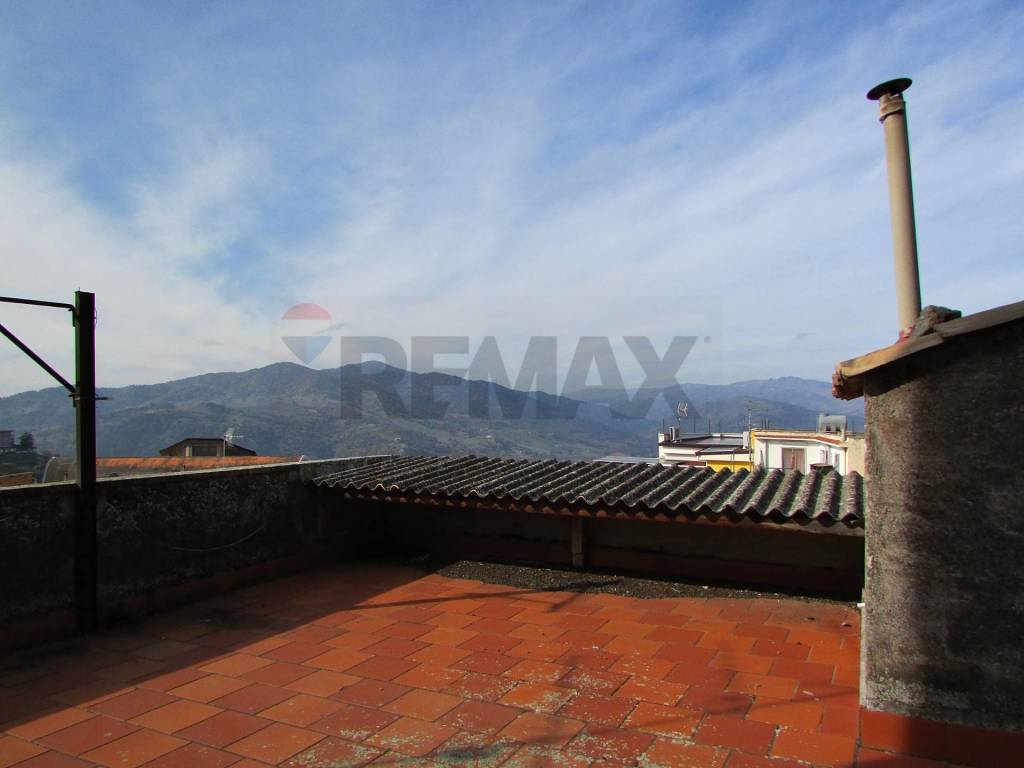 casa indipendente in vendita a Bronte