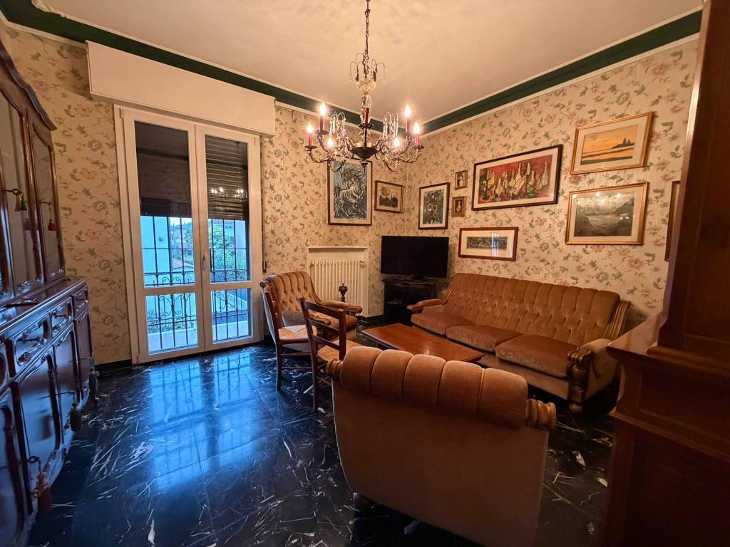 appartamento in vendita a Reggio nell'Emilia in zona Città Storica